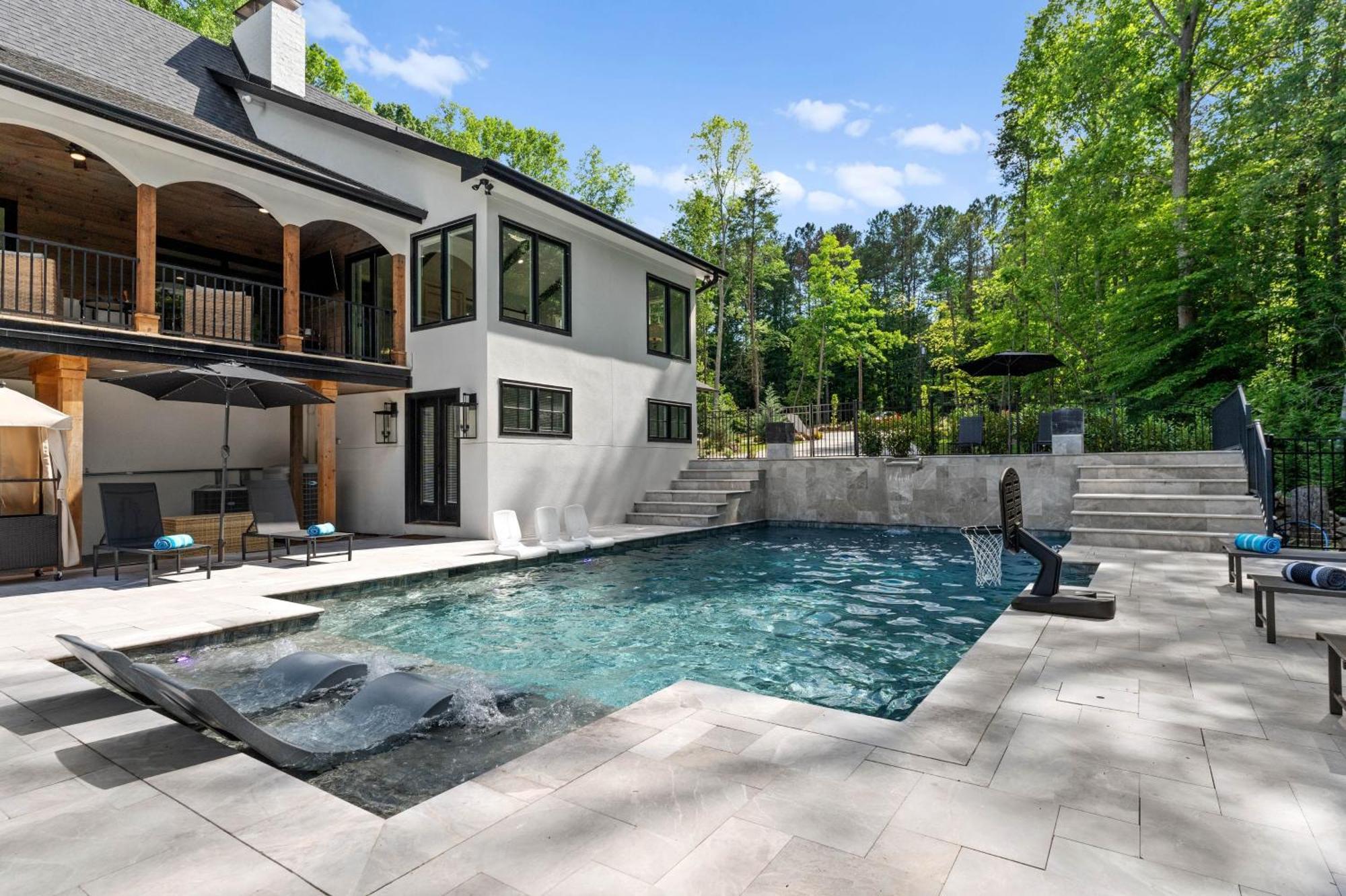 Take It To The Bank By Avantstay New Pool Hot Tub Sleeps 16 Denver Eksteriør billede